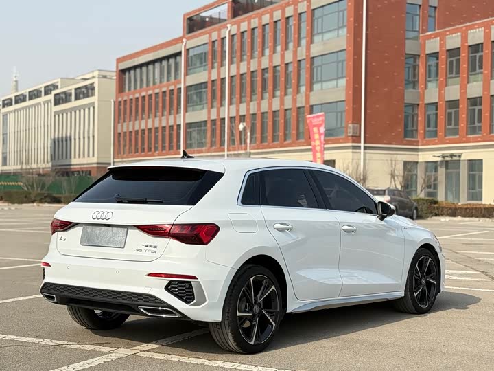 Фото 8 - Audi A3