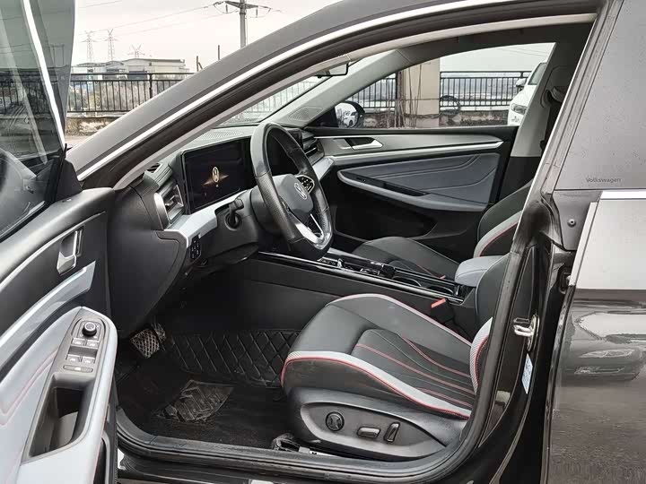 Фото 4 - Volkswagen Lamando L