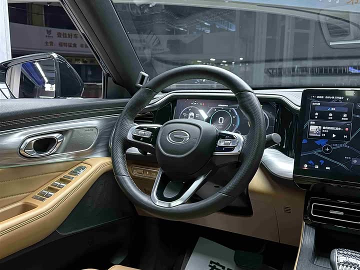 Фото 7 - GAC Trumpchi GS8