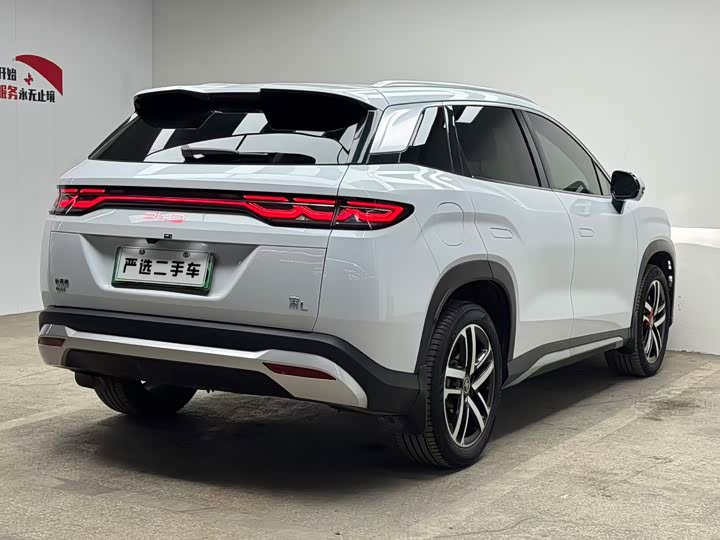 Фото 7 - BYD Song L DM-i Hybrid