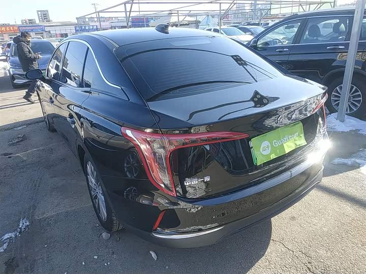 Фото 5 - Hongqi E-QM5