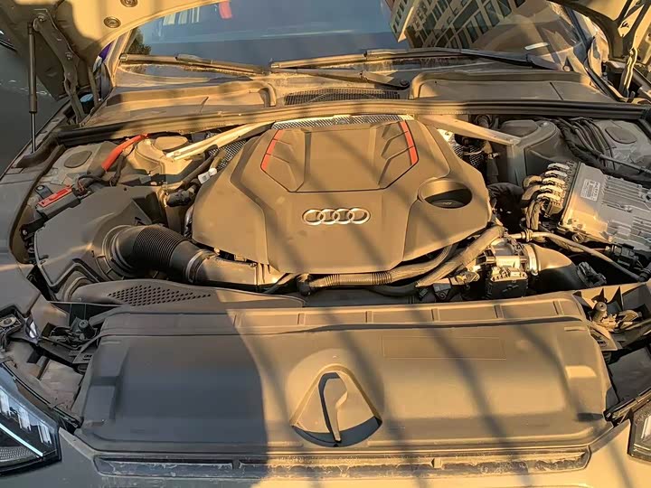 Фото 6 - Audi S4