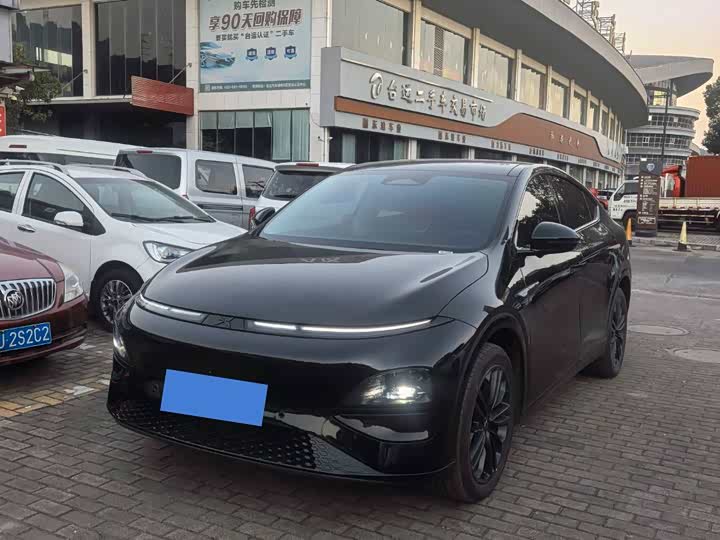 Фото 1 - XPeng G6