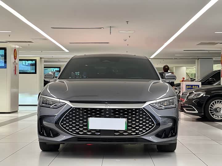 Фото 2 - BYD Han