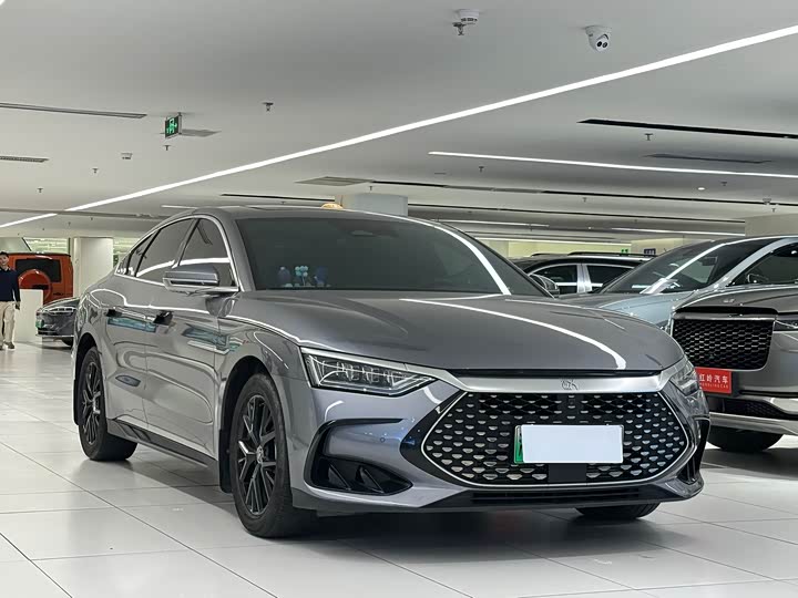 Фото 3 - BYD Han