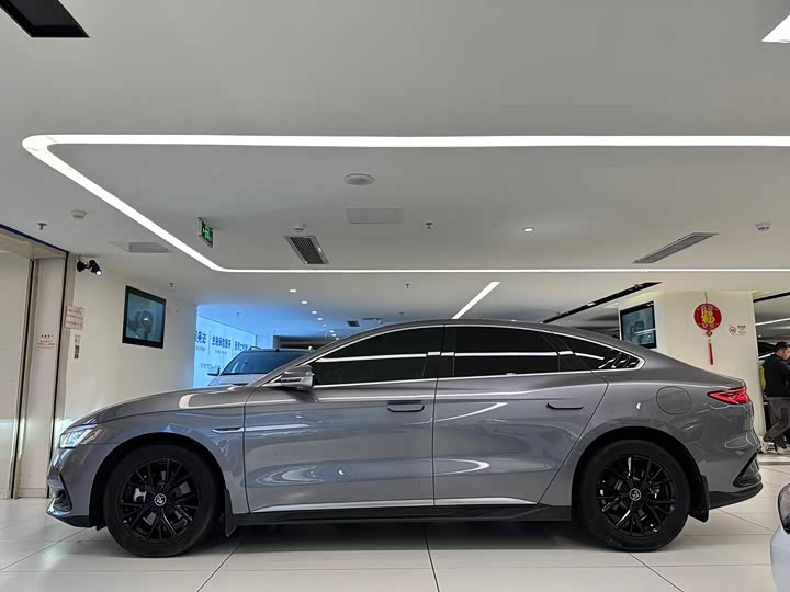 Фото 4 - BYD Han