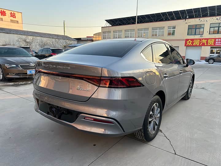 Фото 9 - BYD Qin Plus