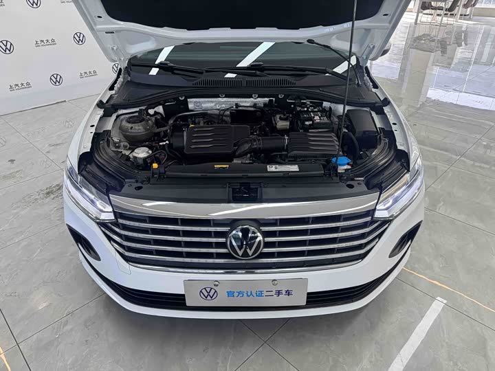 Фото 9 - Volkswagen Lavida