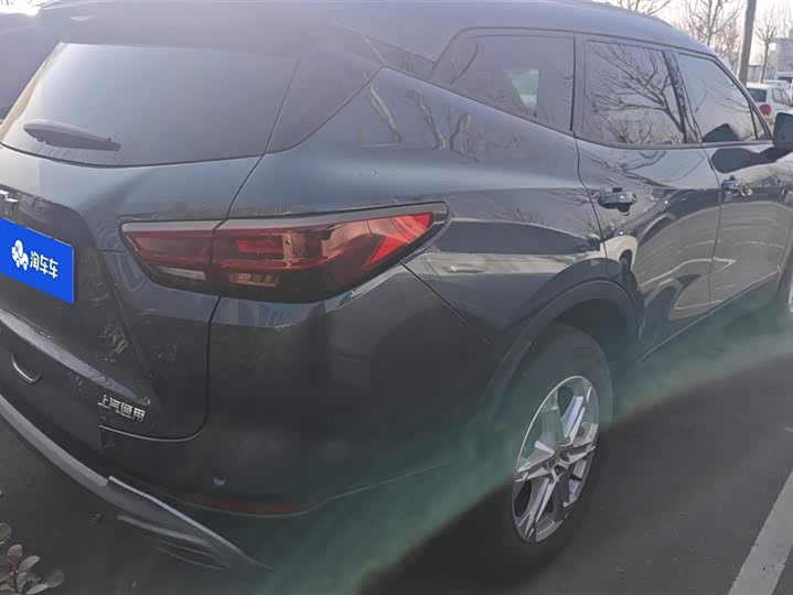 Фото 3 - Chevrolet Blazer