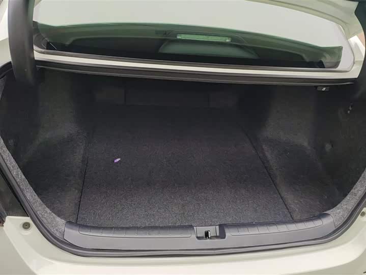 Фото 4 - Honda Accord