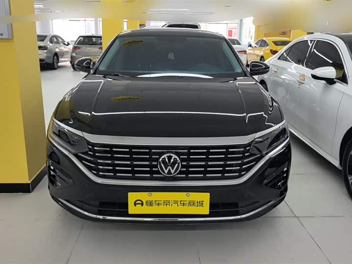 Фото 2 - Volkswagen Passat