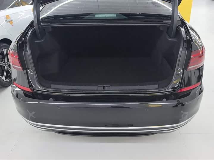 Фото 4 - Volkswagen Passat