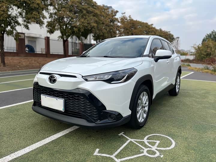 Фото 1 - Toyota Frontlander