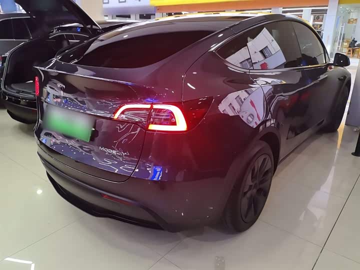 Фото 7 - Tesla Model Y