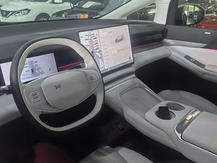 Фото 4 - XPeng X9