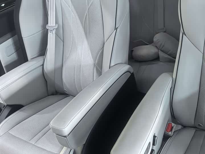 Фото 7 - XPeng X9