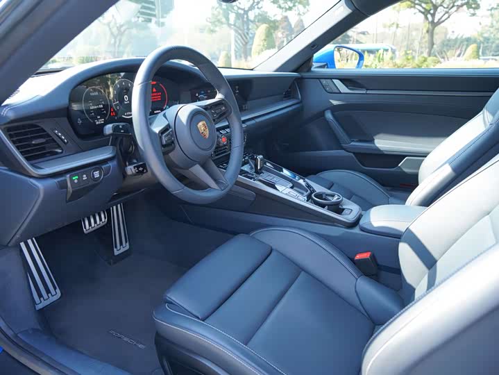 Фото 4 - Porsche 911