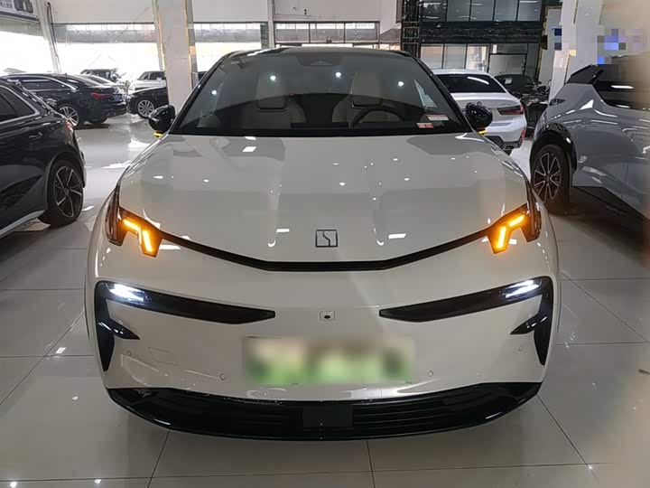 Фото 3 - Zeekr X