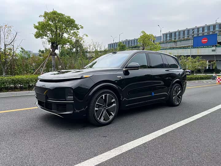 Фото 1 - LiXiang L9