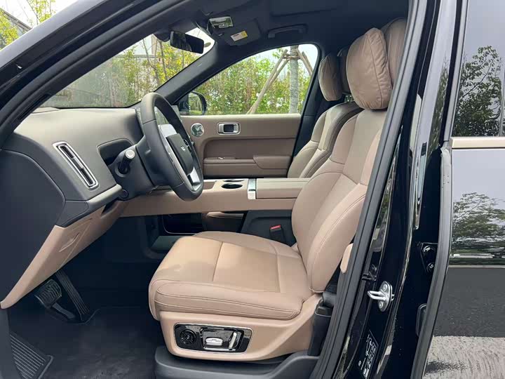 Фото 5 - LiXiang L9