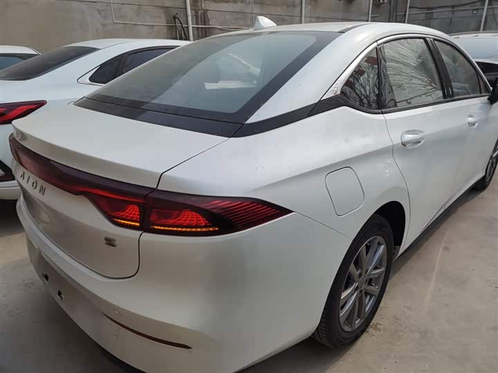 Фото 7 - GAC Aion S