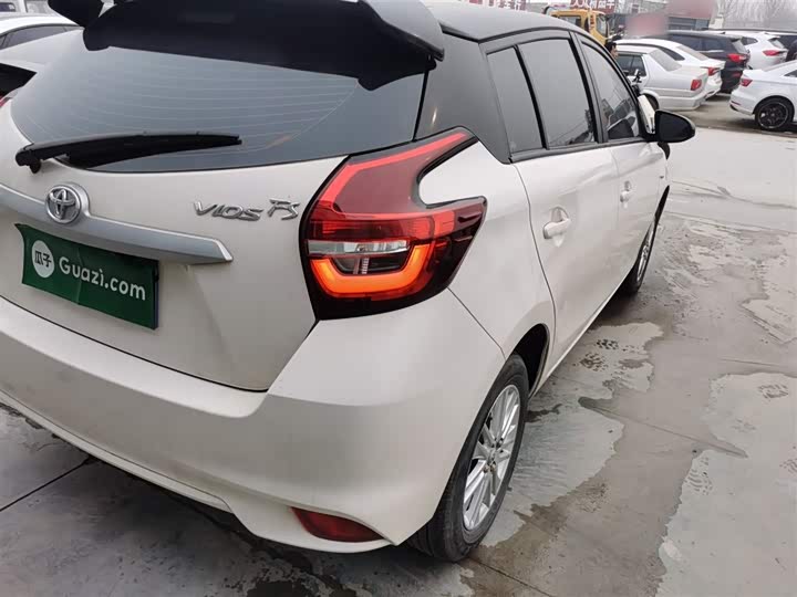 Фото 8 - Toyota Vios FS