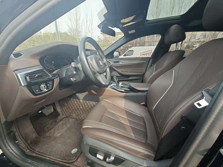 Фото 3 - BMW 5 Series