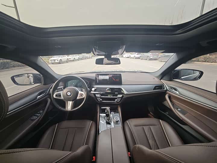 Фото 5 - BMW 5 Series