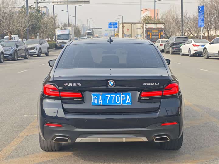 Фото 8 - BMW 5 Series