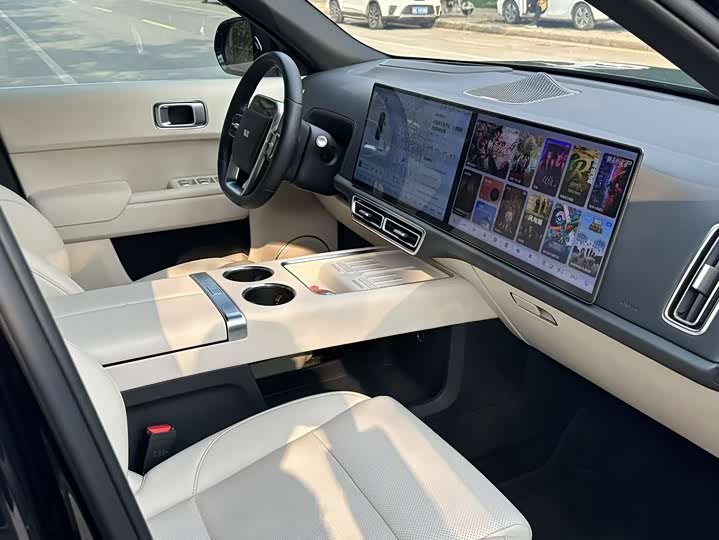 Фото 4 - LiXiang L9