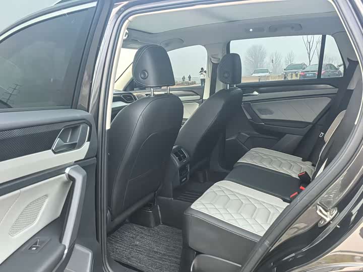 Фото 5 - Volkswagen Tayron