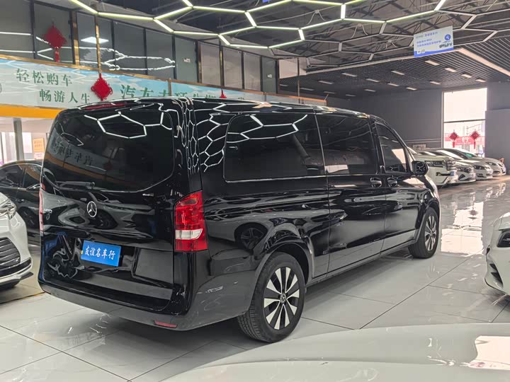 Фото 6 - Mercedes-Benz Vito