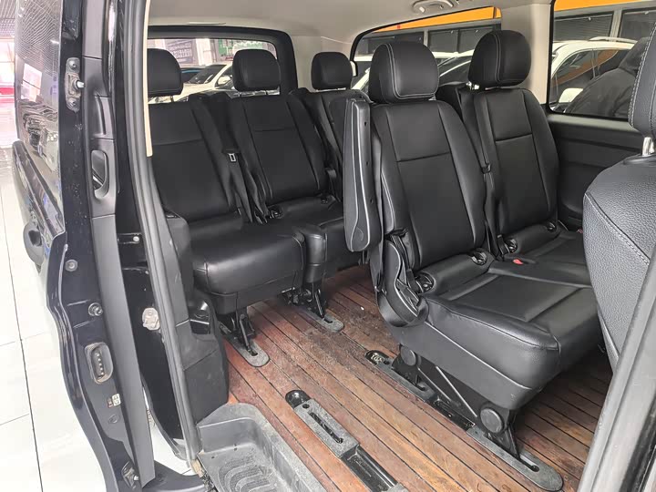 Фото 7 - Mercedes-Benz Vito