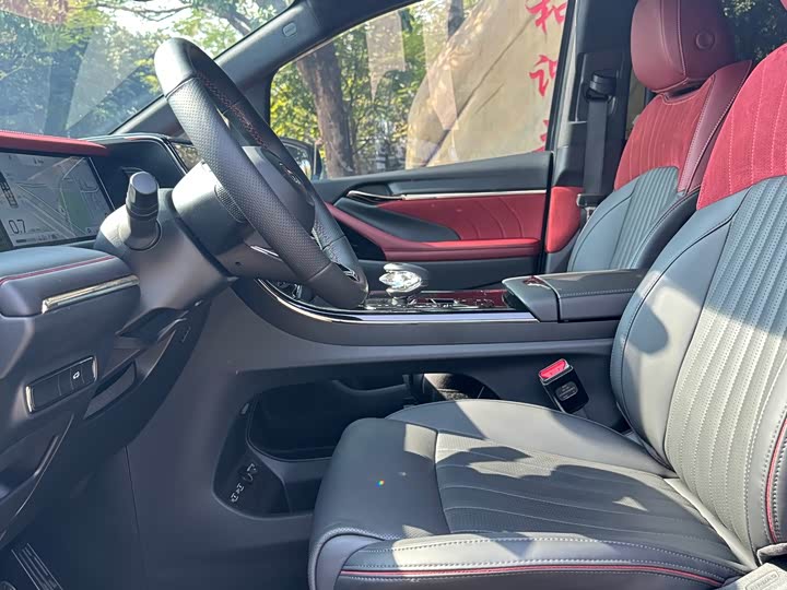 Фото 5 - GAC Trumpchi M8