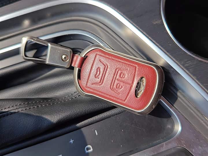 Фото 9 - Chery Omoda S5 (Arrizo 5 Plus)