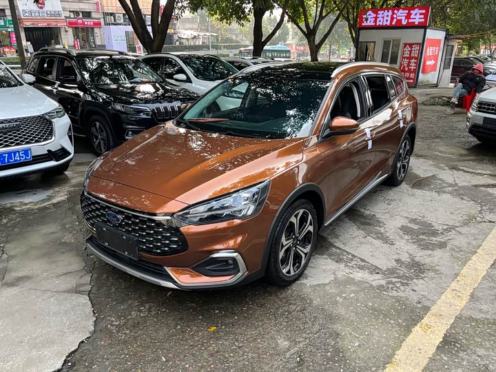 Фото 3 - Ford Focus