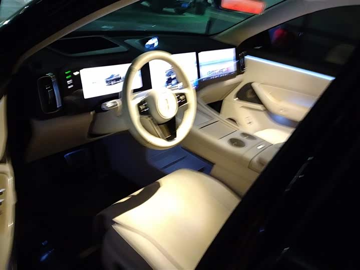 Фото 9 - Aito M8