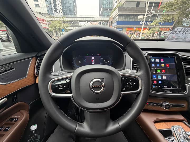 Фото 6 - Volvo XC90