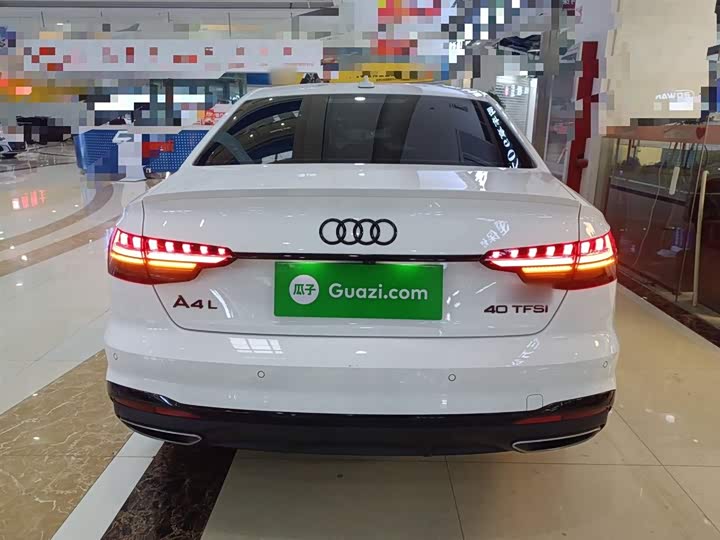 Фото 6 - Audi A4L