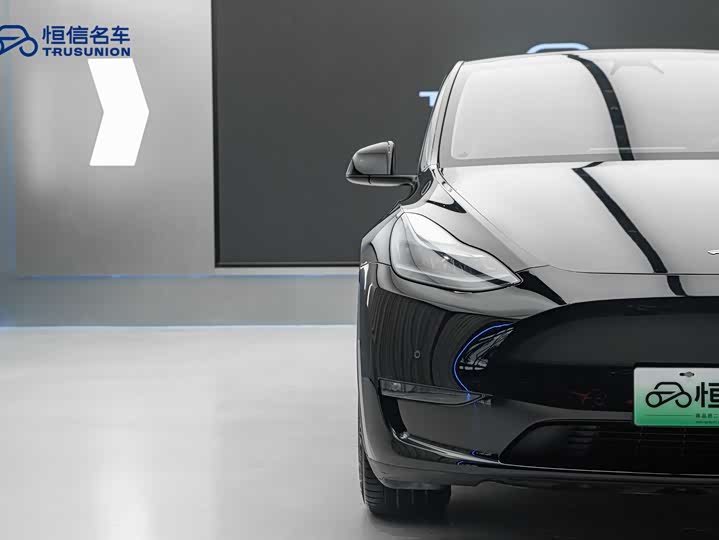 Фото 6 - Tesla Model Y