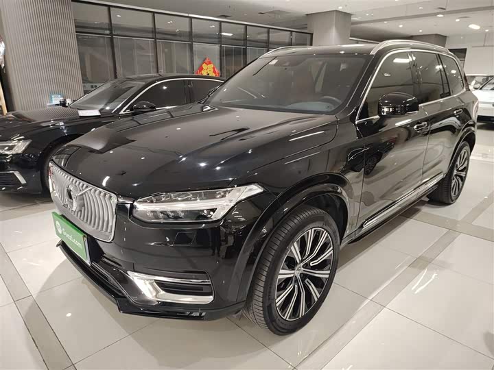 Фото 1 - Volvo XC90