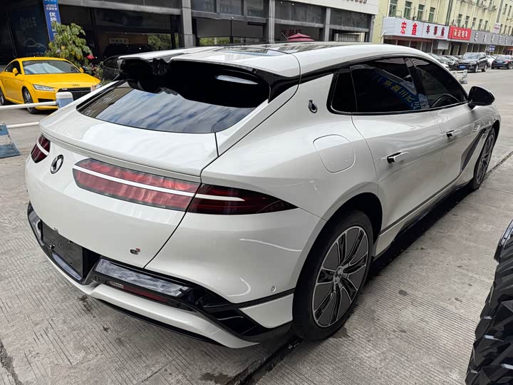 Фото 6 - Denza Z9GT