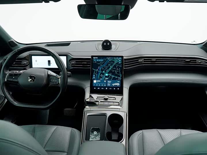 Фото 3 - Nio ES8