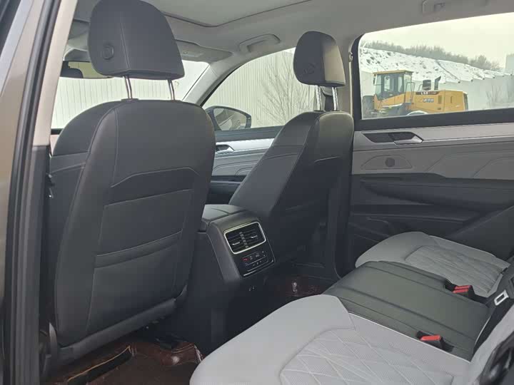 Фото 6 - Volkswagen Tavendor