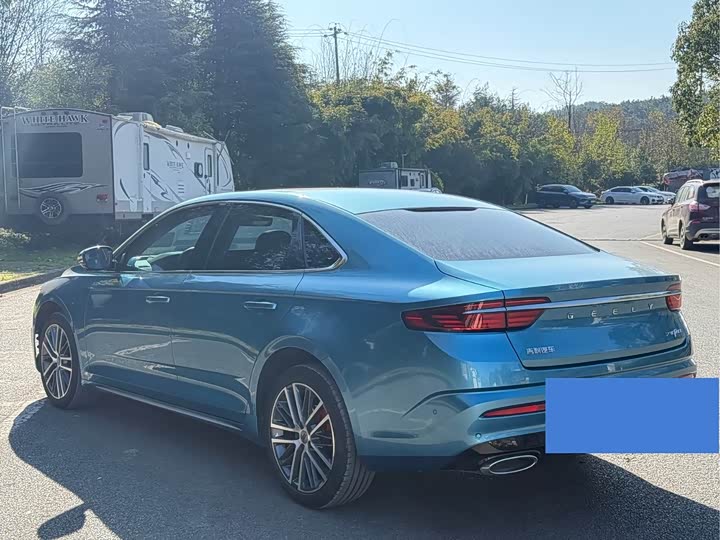 Фото 6 - Geely Preface