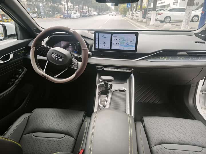 Photo 6 - Geely Preface