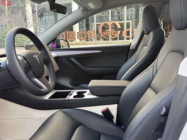 Фото 6 - Tesla Model Y