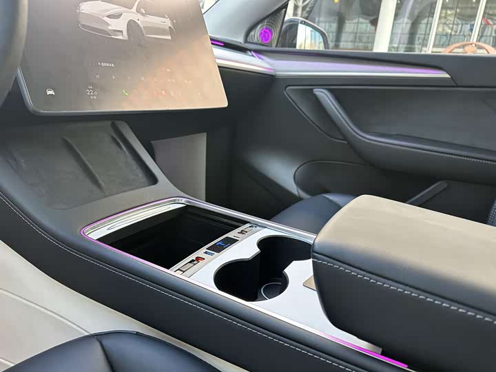Фото 9 - Tesla Model Y
