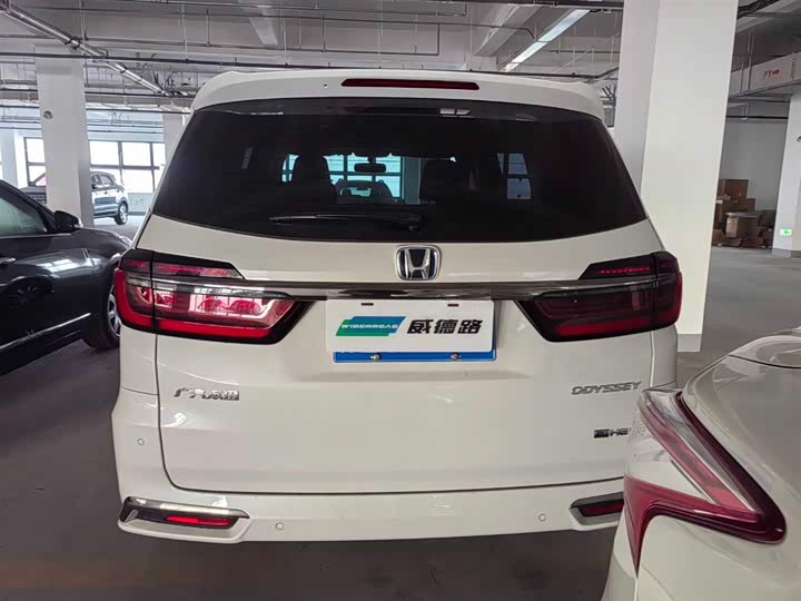 Фото 5 - Honda Odyssey