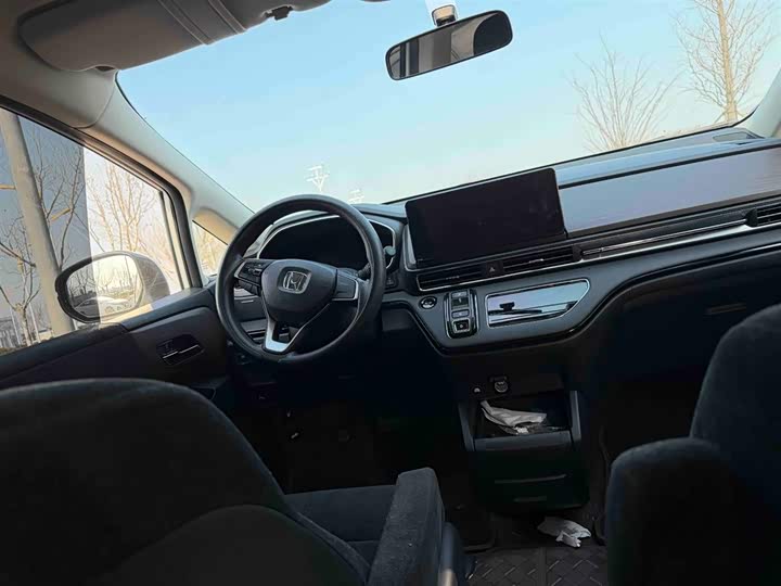 Фото 9 - Honda Odyssey